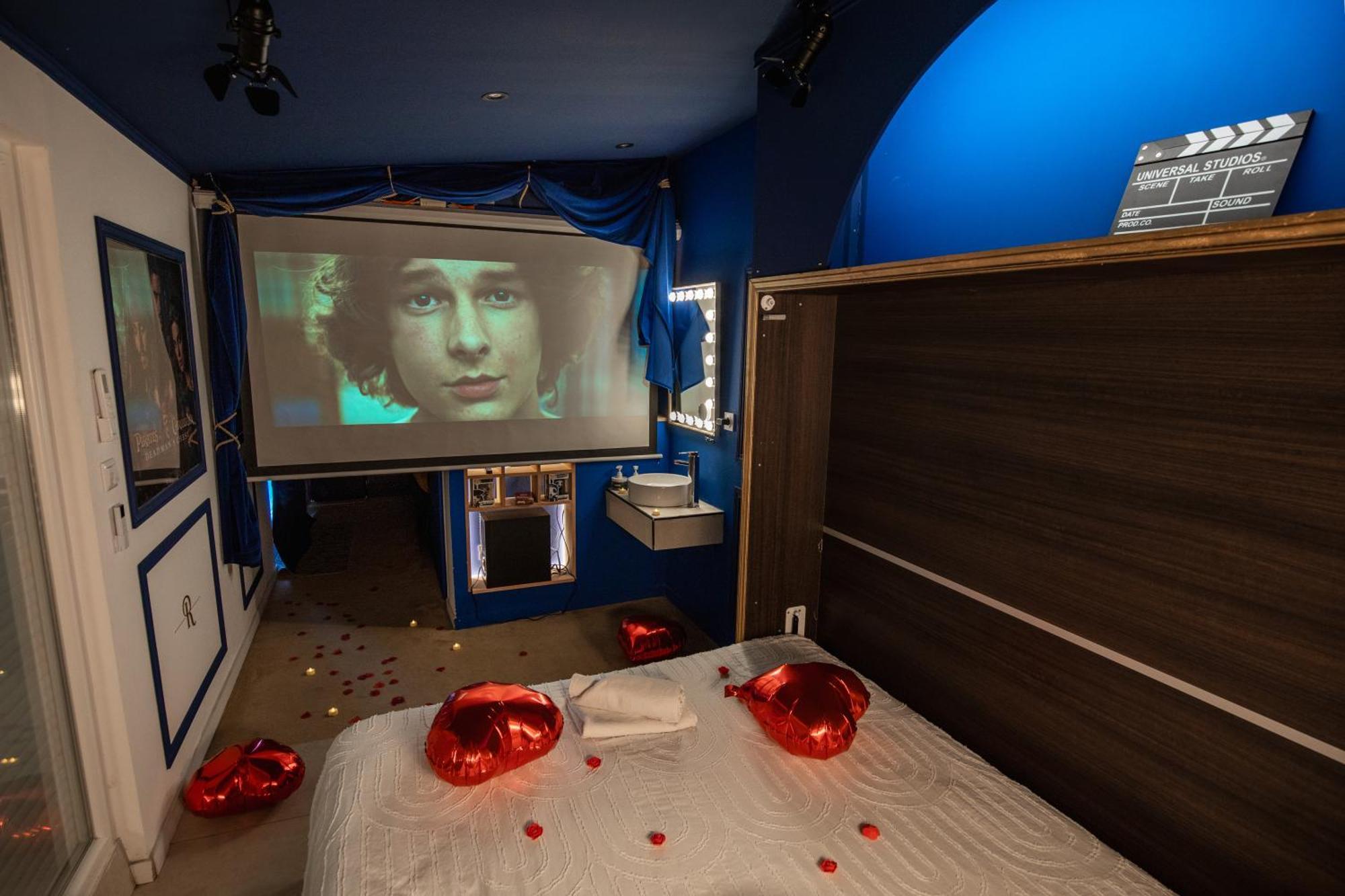 Saint-Jean-Bonnefonds L'Experience Love Room מראה חיצוני תמונה