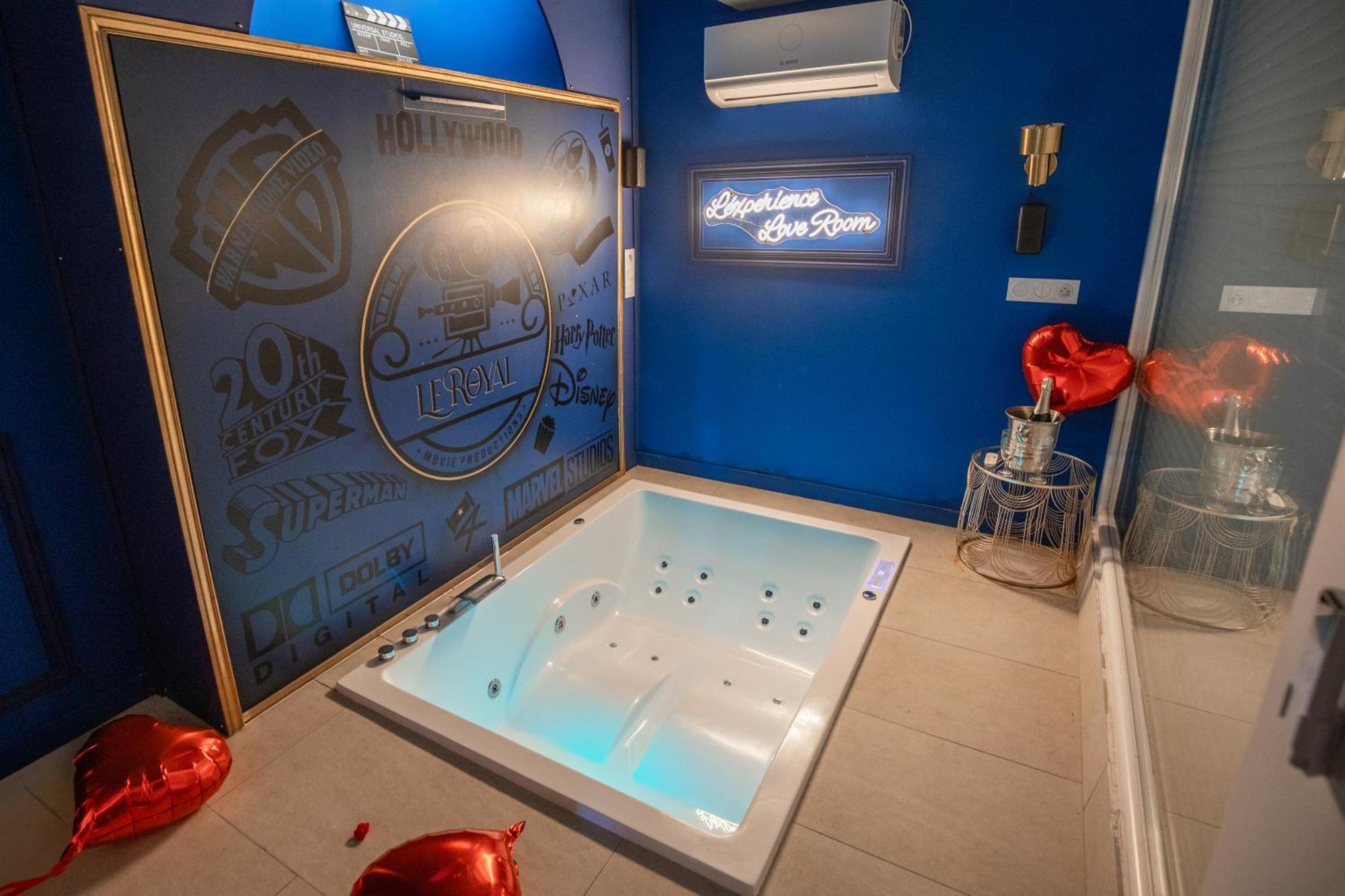 Saint-Jean-Bonnefonds L'Experience Love Room מראה חיצוני תמונה