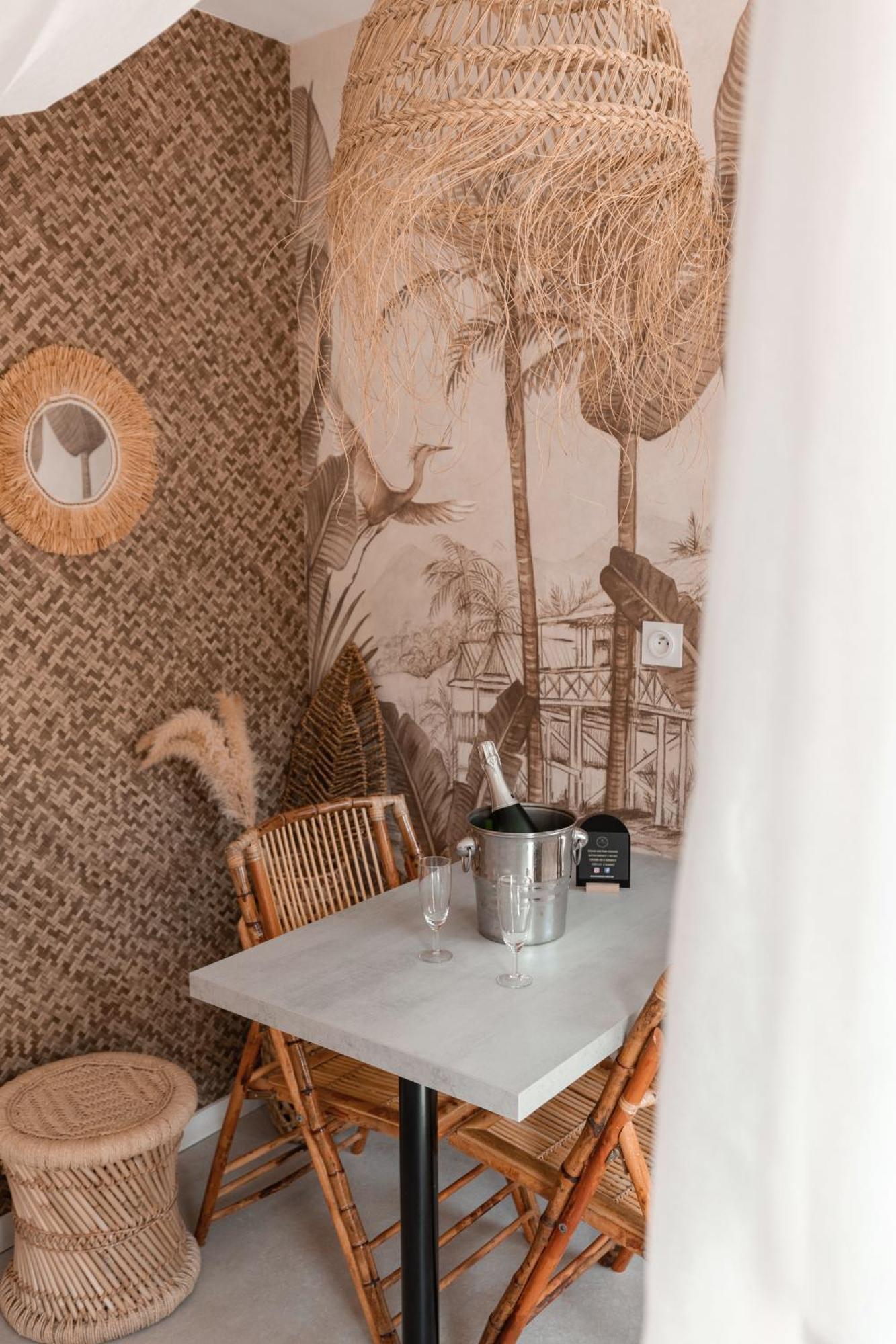 Saint-Jean-Bonnefonds L'Experience Love Room מראה חיצוני תמונה