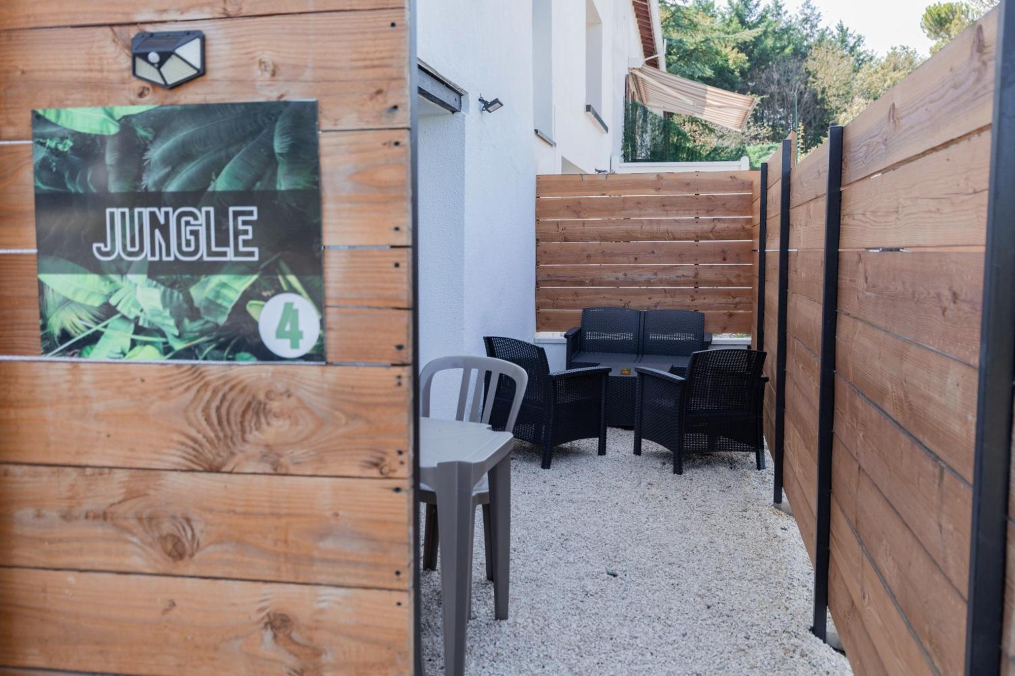 Saint-Jean-Bonnefonds L'Experience Love Room מראה חיצוני תמונה